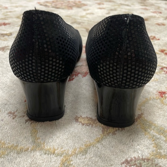 Salvatore Ferragamo Luna style heels - Picture 4 of 8